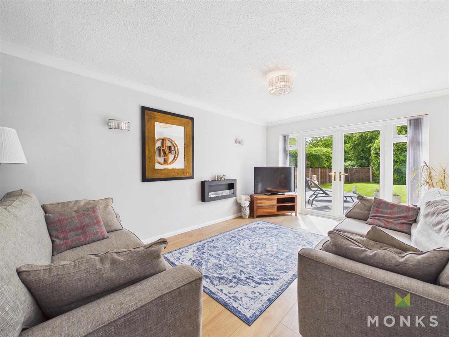 82 White Hart, Shrewsbury, SY3 7TE For Sale